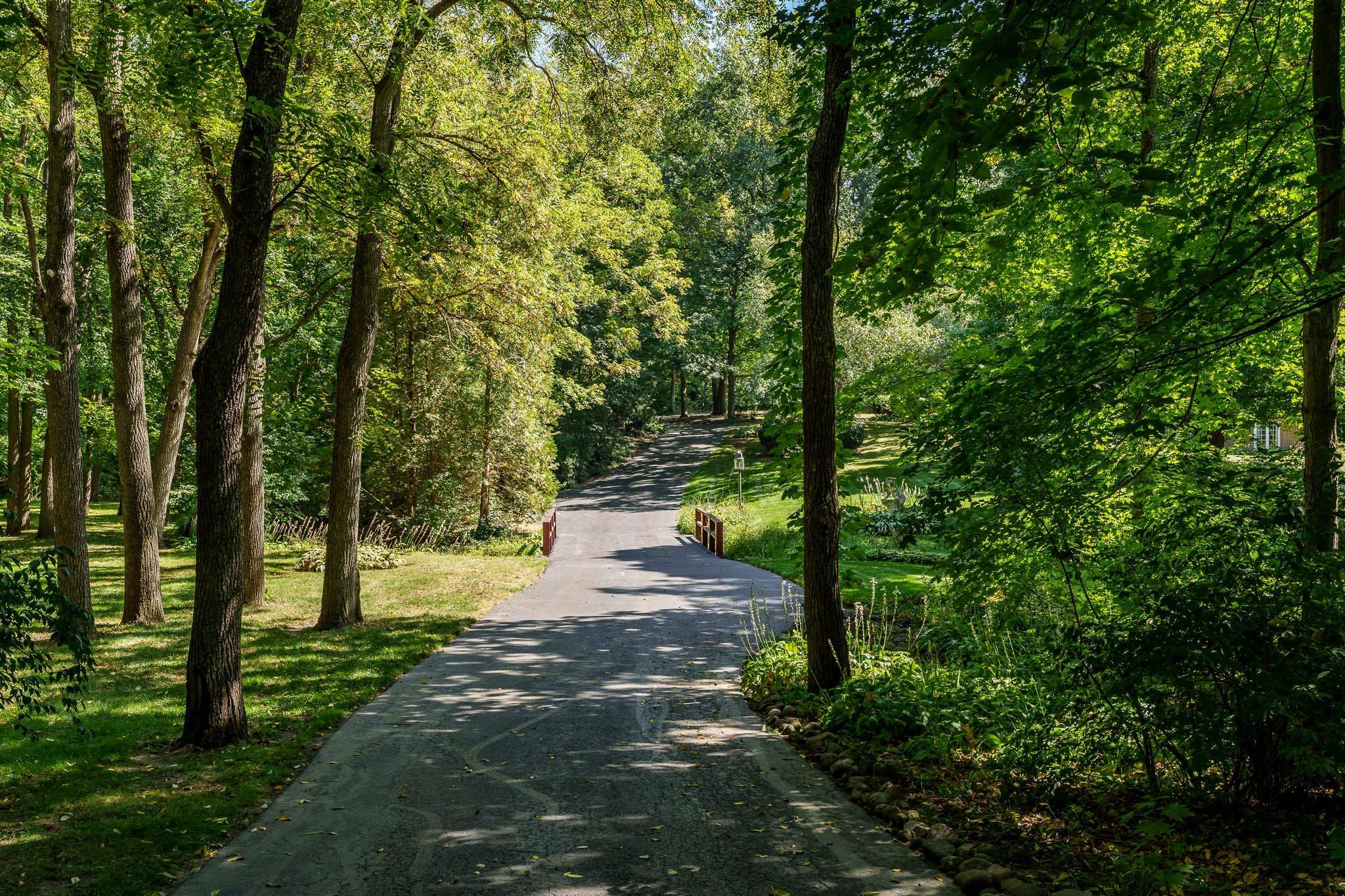 Rockford, Illinois 61107, United States, 4 Bedrooms Bedrooms, ,5 BathroomsBathrooms,Residential,Active,219731