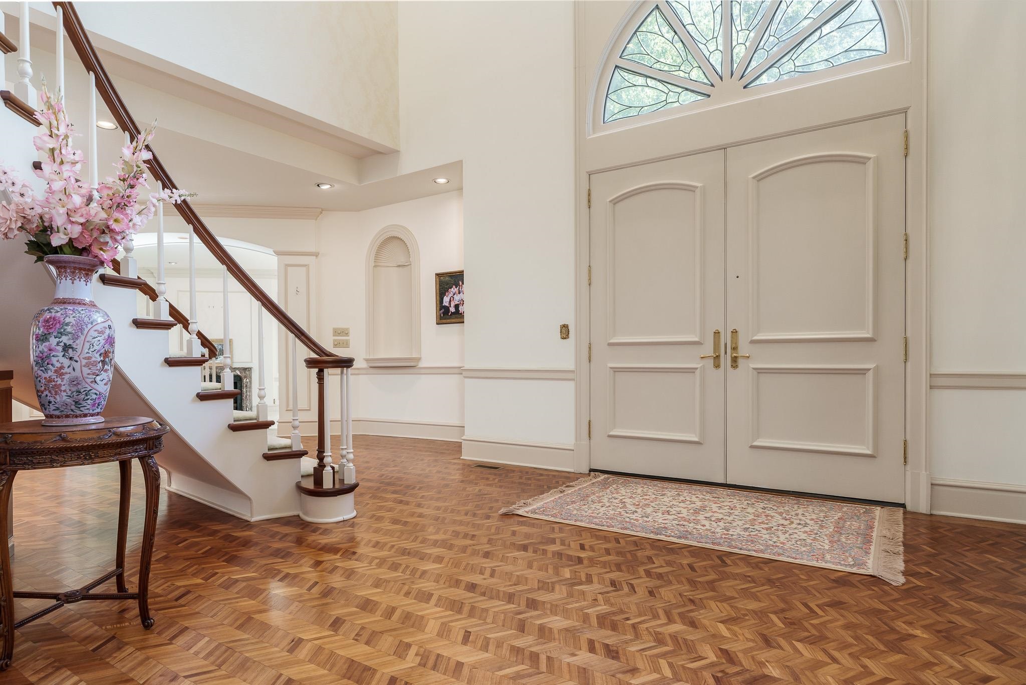 Rockford, Illinois 61107, United States, 4 Bedrooms Bedrooms, ,5 BathroomsBathrooms,Residential,Active,219731