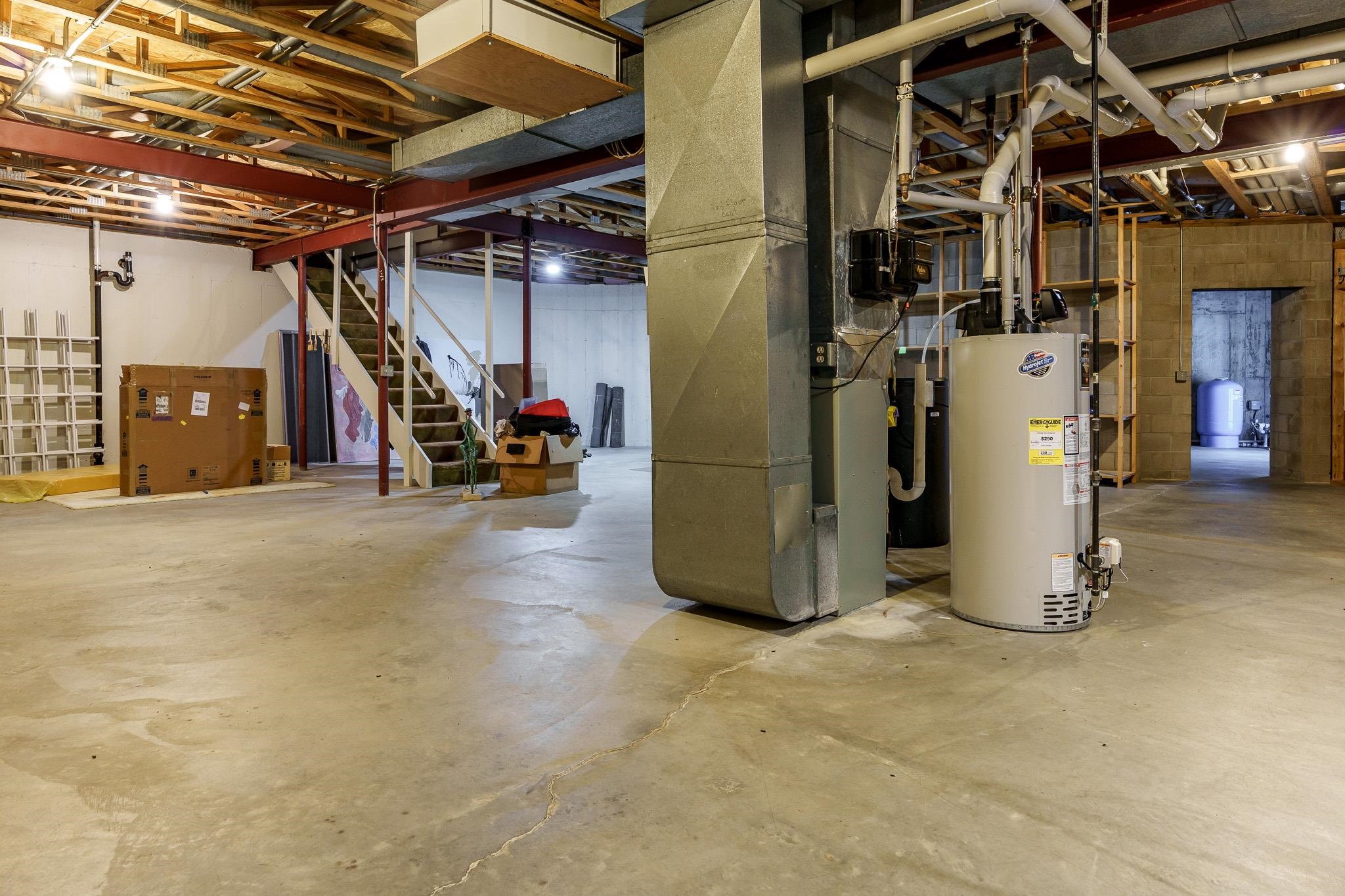 Rockford, Illinois 61107, United States, 4 Bedrooms Bedrooms, ,5 BathroomsBathrooms,Residential,Active,219731