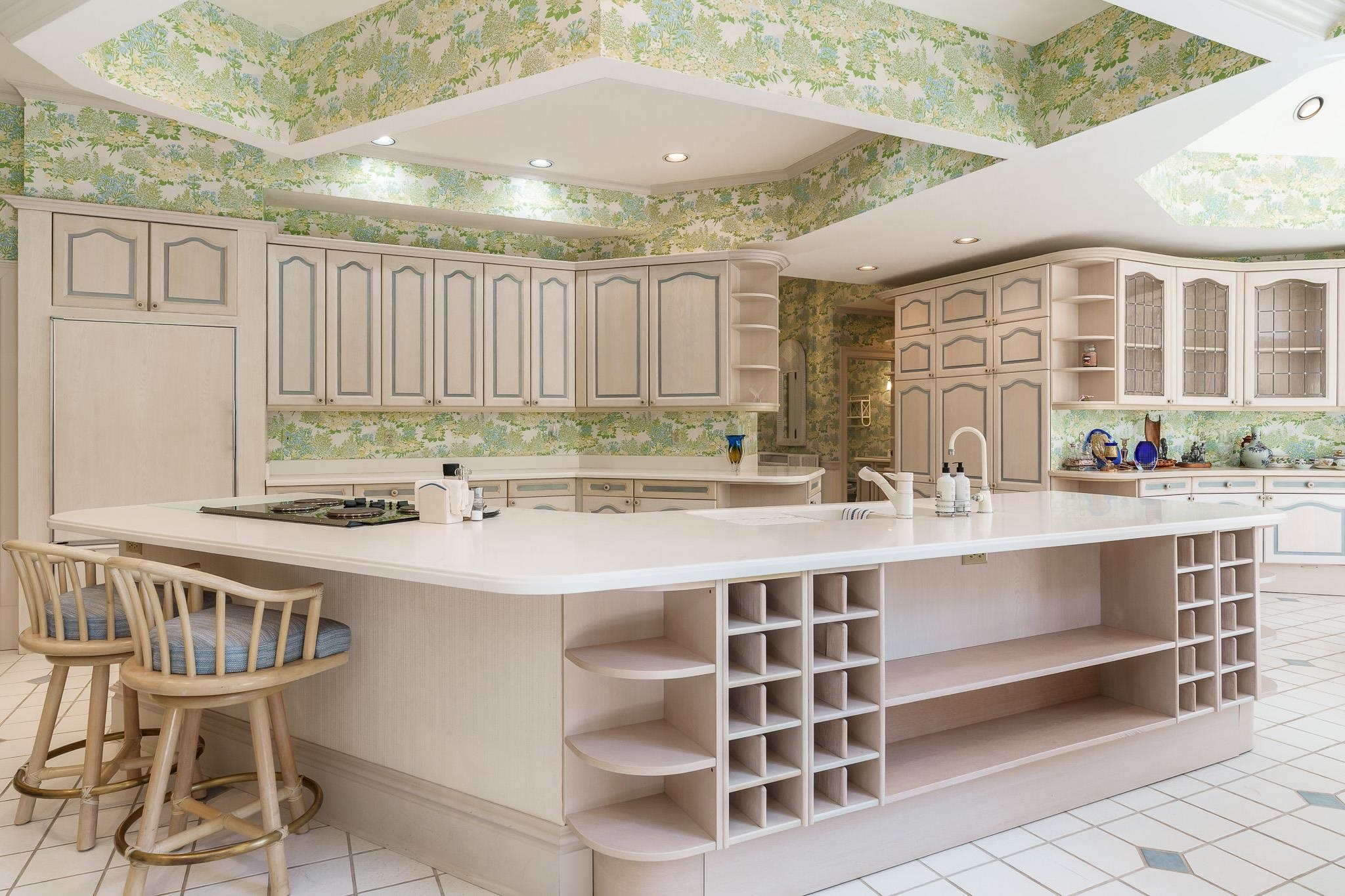 Rockford, Illinois 61107, United States, 4 Bedrooms Bedrooms, ,5 BathroomsBathrooms,Residential,Active,219731