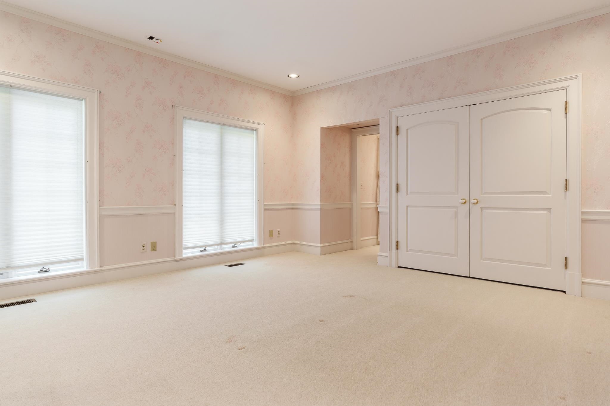 Rockford, Illinois 61107, United States, 4 Bedrooms Bedrooms, ,5 BathroomsBathrooms,Residential,Active,219731