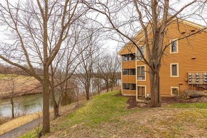 A7 Long Bay Point Drive GALENA IL 61036