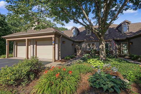 Townhouse For Sale - 2 Rock Cove Lane<br/> Jo Daviess County, GALENA, IL 61036