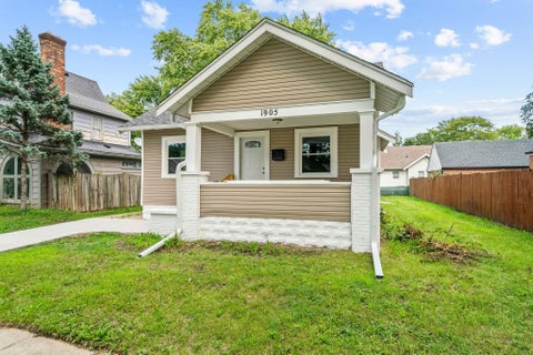 Homes For Sale - 1905 Hancock Street<br/> ROCKFORD, IL 61103