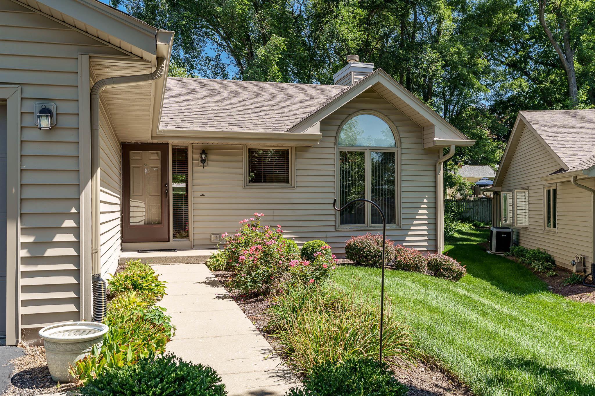 Loves Park, Illinois 61111, United States, 3 Bedrooms Bedrooms, ,3 BathroomsBathrooms,Residential,Pending,197592