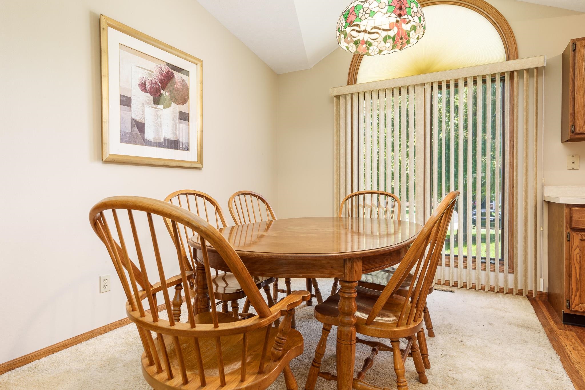 Loves Park, Illinois 61111, United States, 3 Bedrooms Bedrooms, ,3 BathroomsBathrooms,Residential,Pending,197592