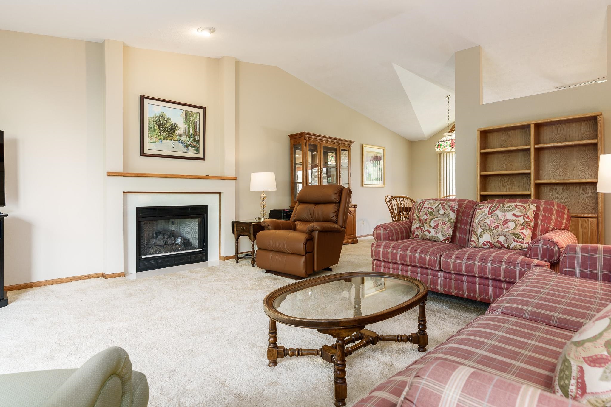 Loves Park, Illinois 61111, United States, 3 Bedrooms Bedrooms, ,3 BathroomsBathrooms,Residential,Pending,197592