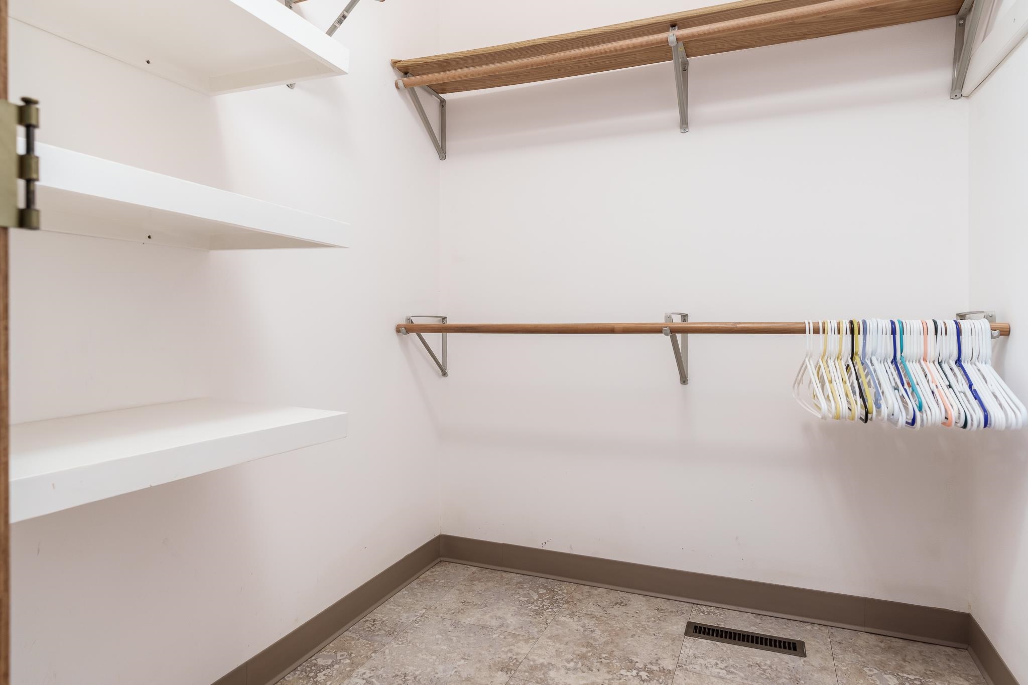 Loves Park, Illinois 61111, United States, 3 Bedrooms Bedrooms, ,3 BathroomsBathrooms,Residential,Pending,197592