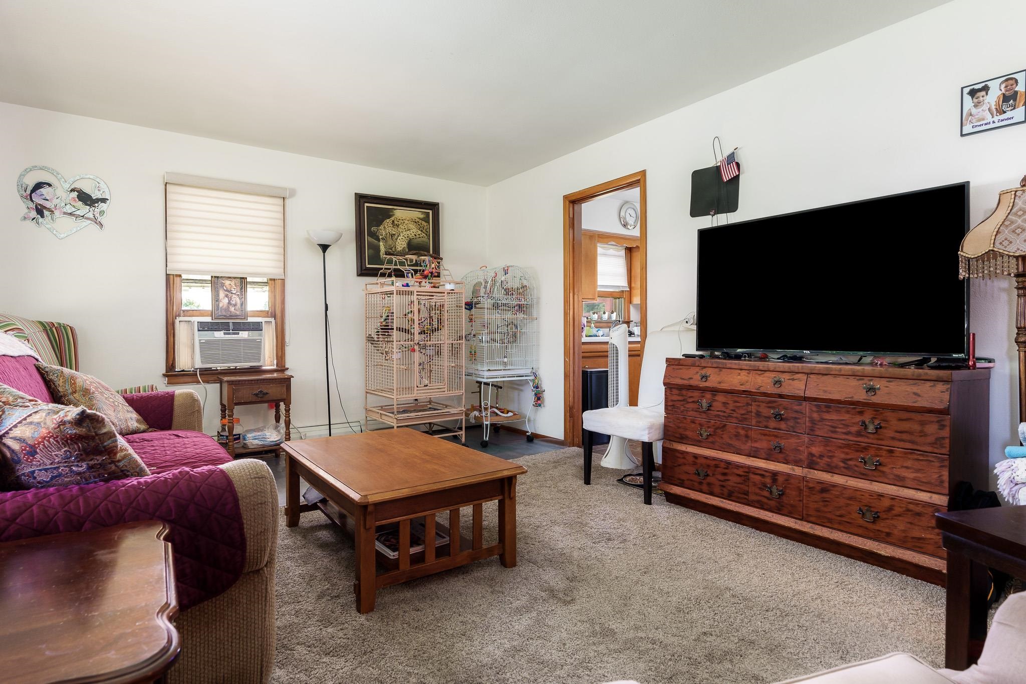 Rockford, Illinois 61107, United States, 2 Bedrooms Bedrooms, ,1 BathroomBathrooms,Residential,Pending,51344