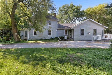 Homes For Sale - 1610 Town Hall Road<br/> BELOIT, WI 53511
