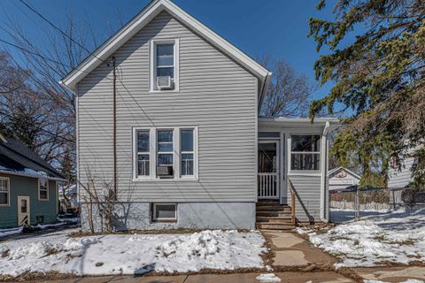 Homes For Sale - 1328 Revell Avenue<br/> ROCKFORD, IL 61107