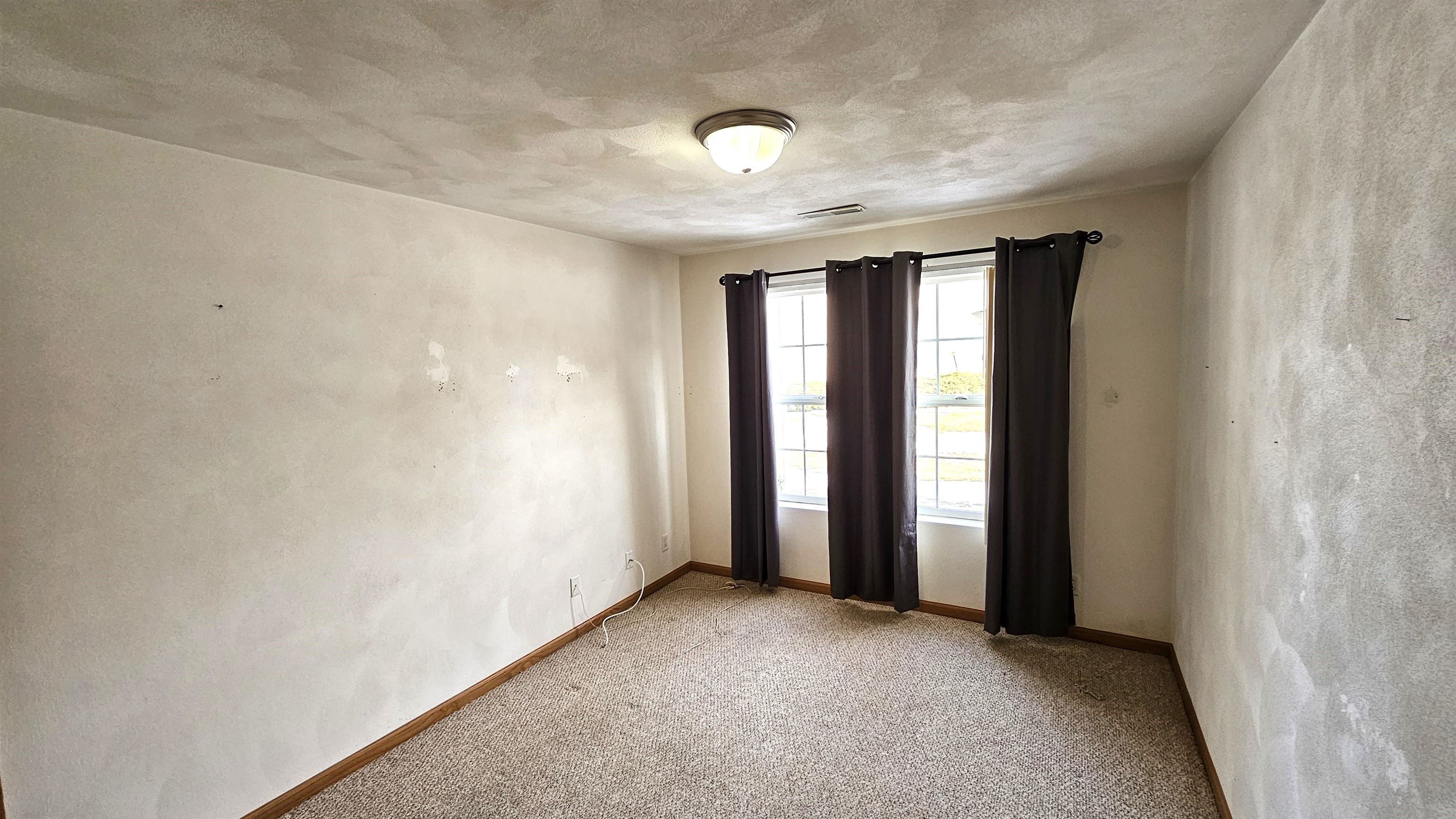 Rockford, Illinois 61107, United States, 2 Bedrooms Bedrooms, ,2 BathroomsBathrooms,Residential,Pending,76758