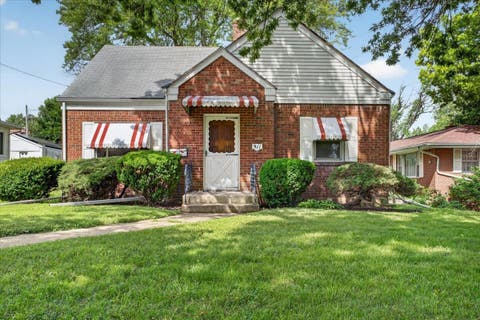 Homes For Sale - 911 21st Street<br/> ROCKFORD, IL 61108