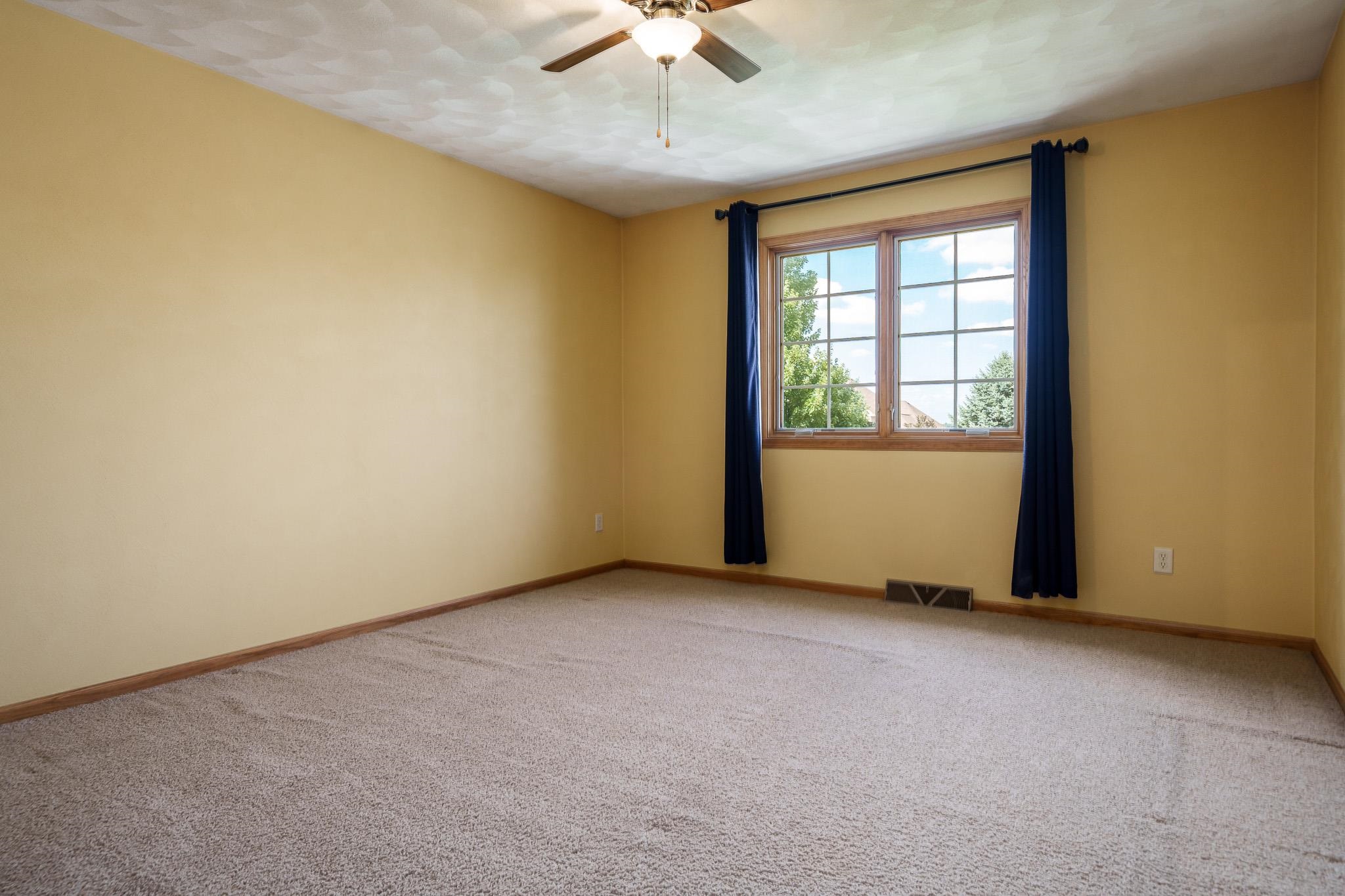 Loves Park, Illinois 61111, United States, 5 Bedrooms Bedrooms, ,4 BathroomsBathrooms,Residential,Active,194208