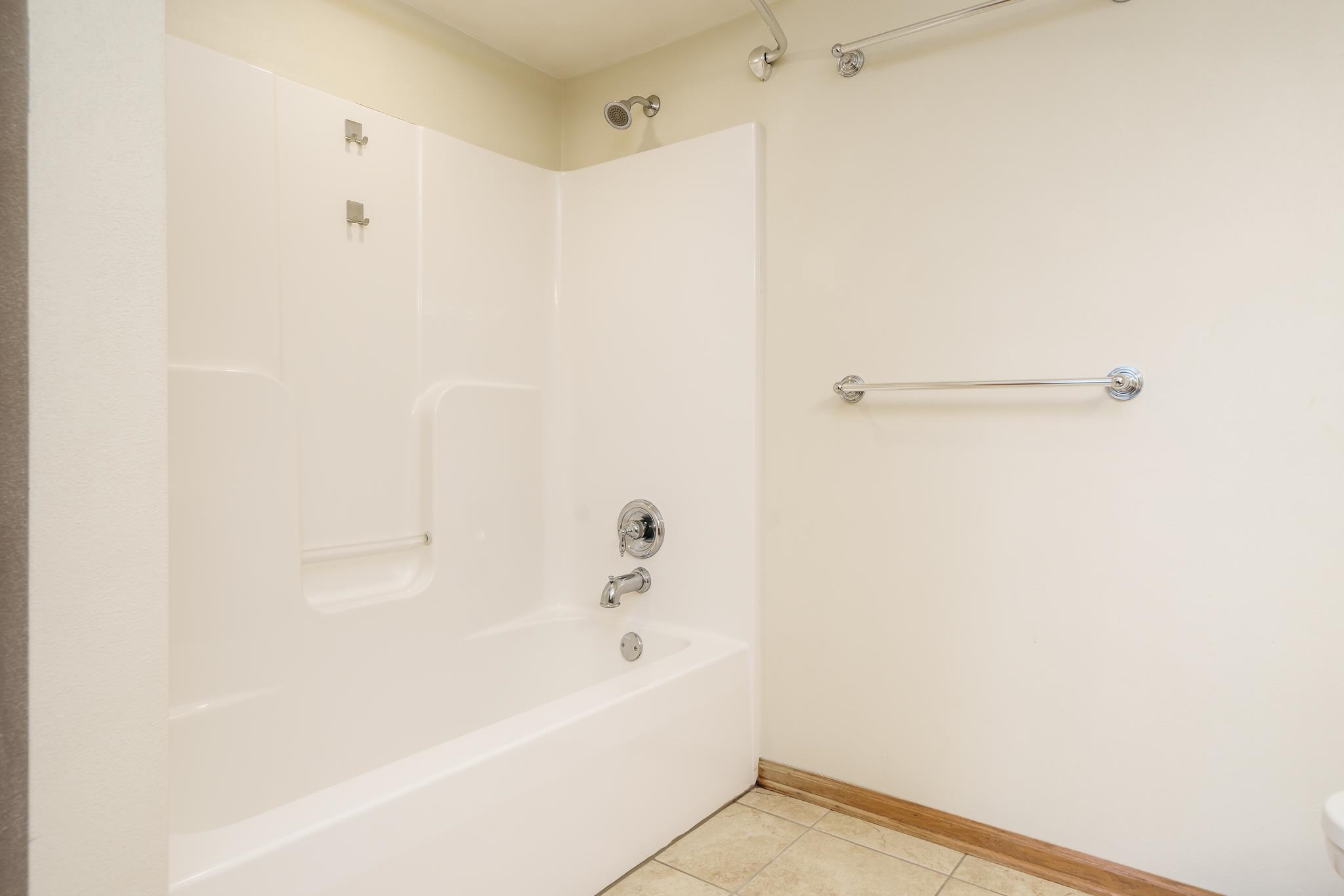 Loves Park, Illinois 61111, United States, 5 Bedrooms Bedrooms, ,4 BathroomsBathrooms,Residential,Active,194208