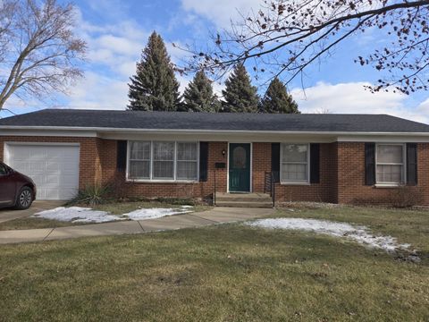 Homes For Sale - 2517 Rock Street<br/> Peru, IL 61354