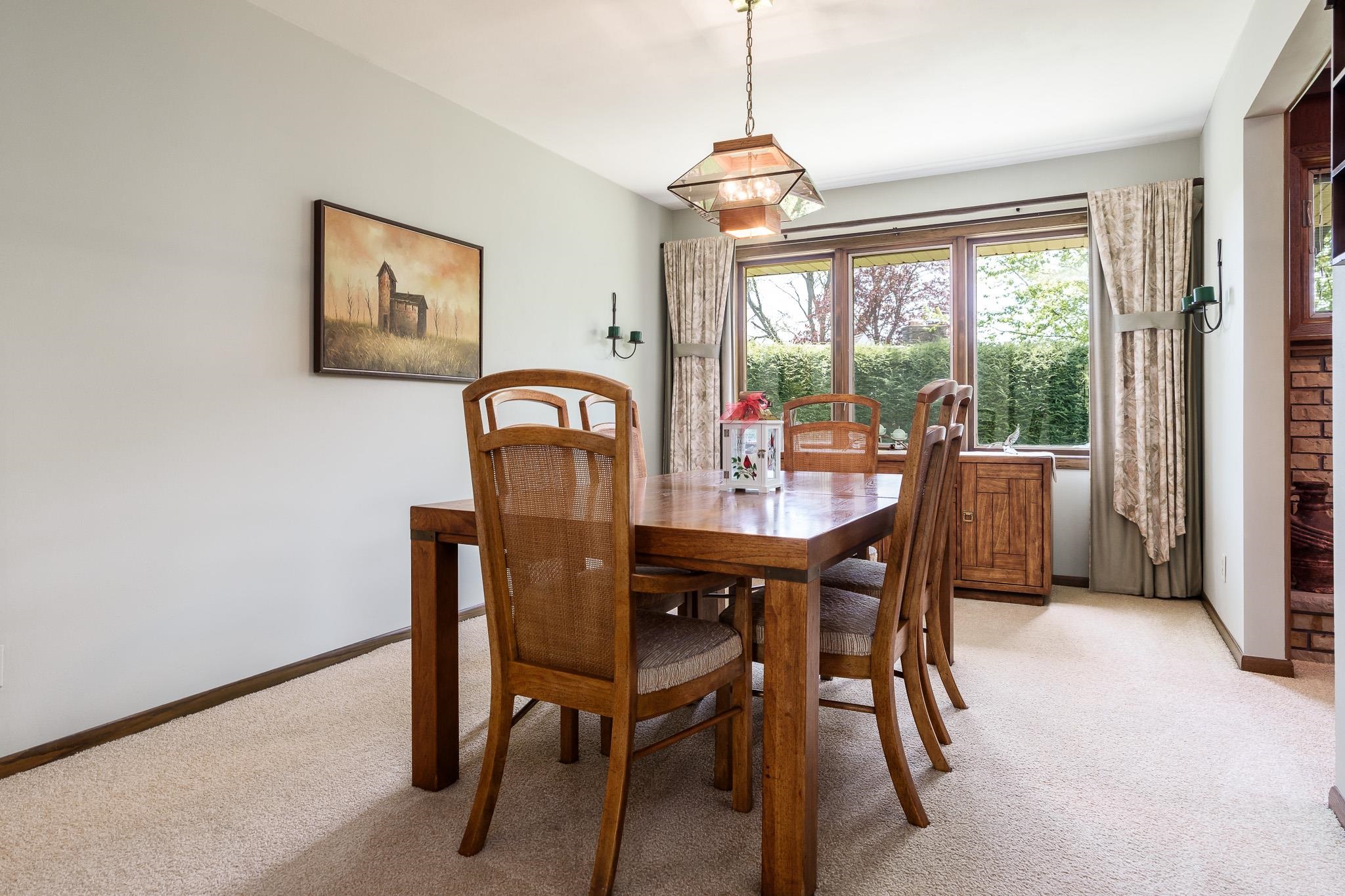 Rockford, Illinois 61114, United States, 3 Bedrooms Bedrooms, ,2 BathroomsBathrooms,Residential,Pending,58899