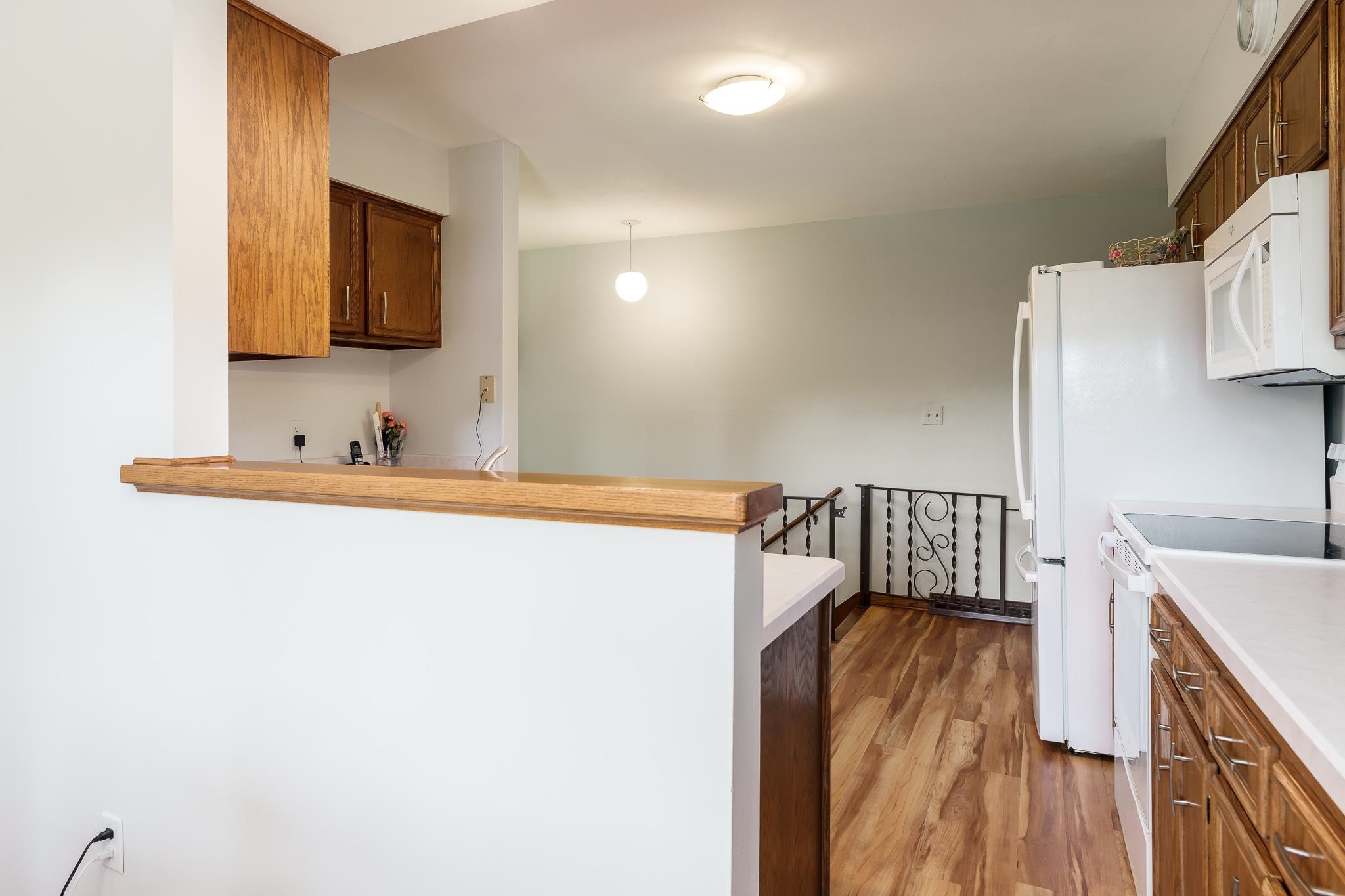 Rockford, Illinois 61114, United States, 3 Bedrooms Bedrooms, ,2 BathroomsBathrooms,Residential,Pending,58899