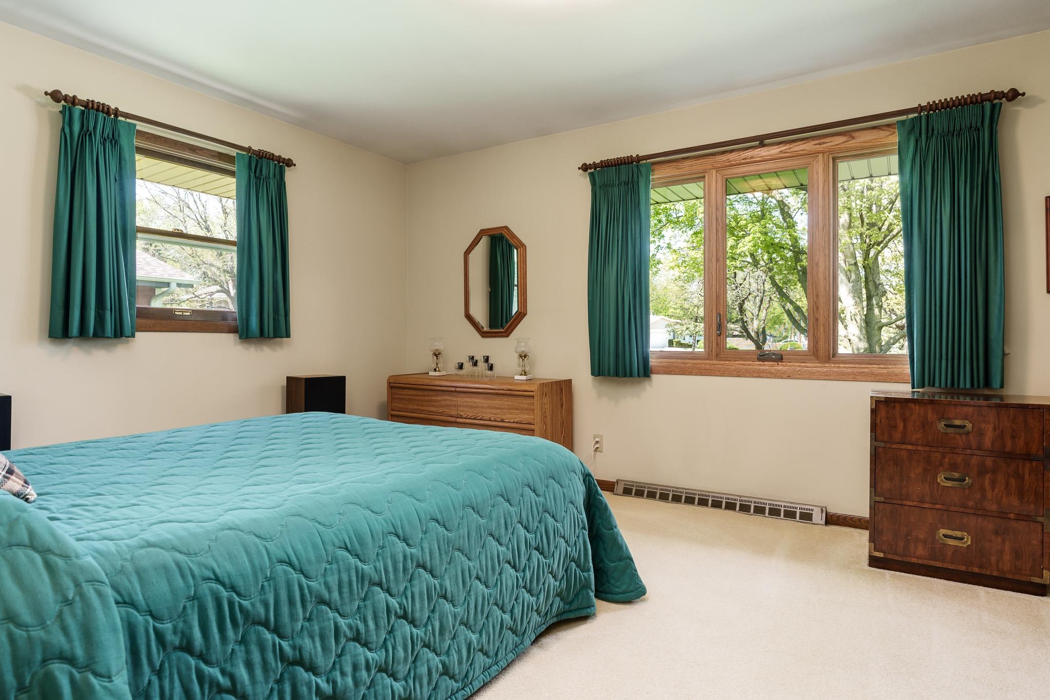 Rockford, Illinois 61114, United States, 3 Bedrooms Bedrooms, ,2 BathroomsBathrooms,Residential,Pending,58899