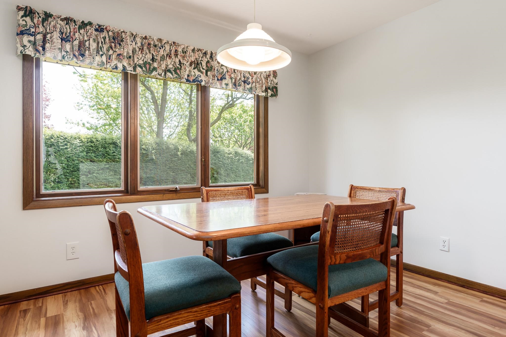 Rockford, Illinois 61114, United States, 3 Bedrooms Bedrooms, ,2 BathroomsBathrooms,Residential,Pending,58899