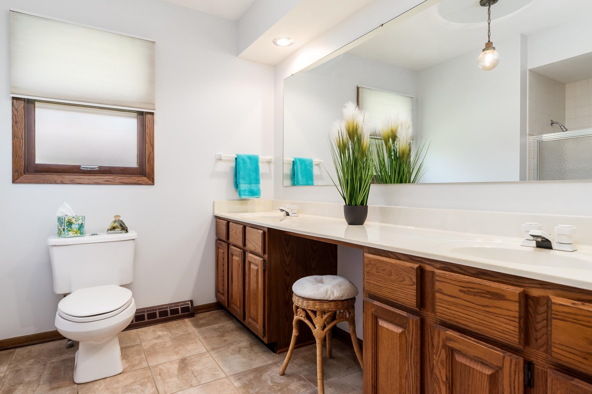 Rockford, Illinois 61114, United States, 3 Bedrooms Bedrooms, ,2 BathroomsBathrooms,Residential,Pending,58899