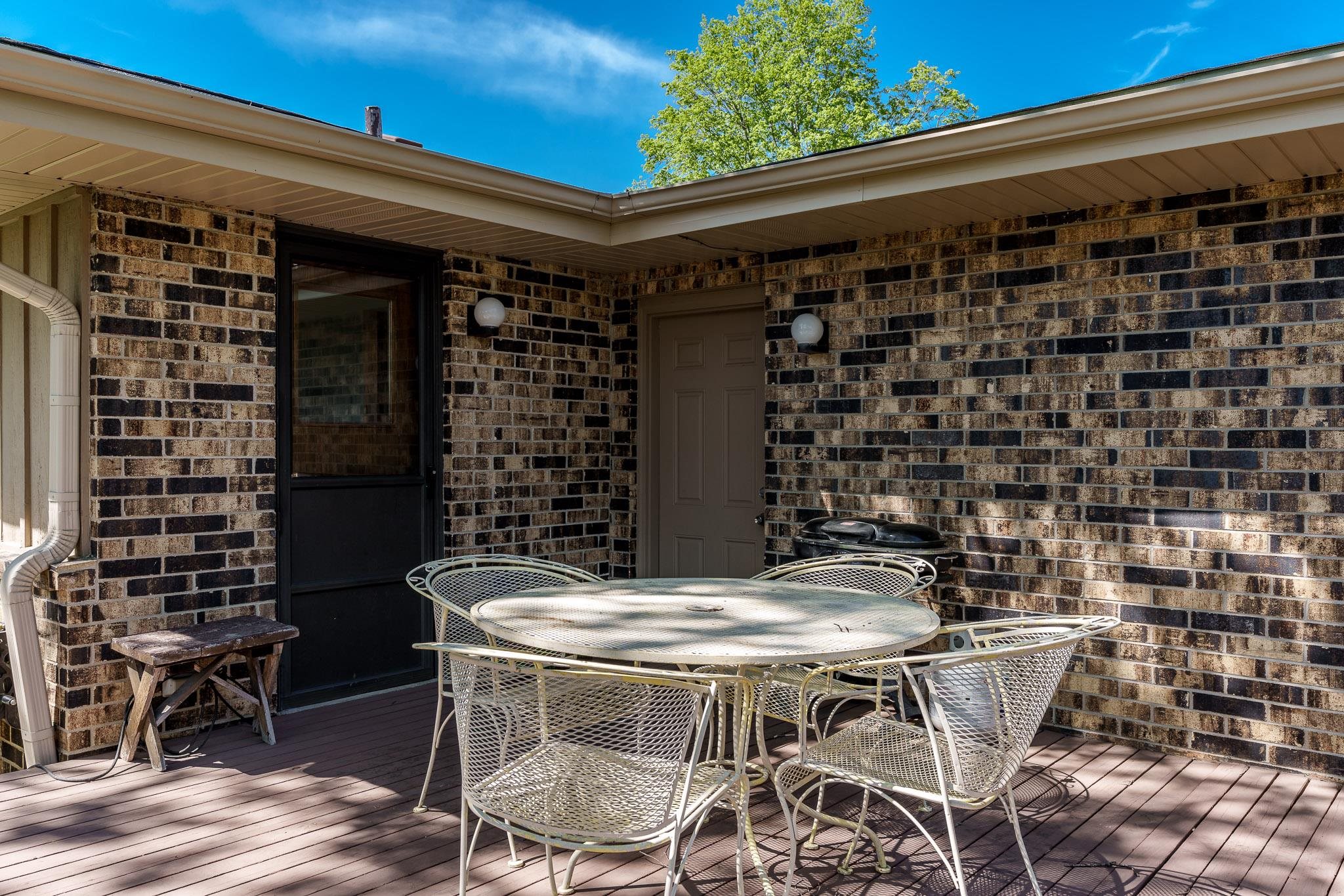 Rockford, Illinois 61114, United States, 3 Bedrooms Bedrooms, ,2 BathroomsBathrooms,Residential,Pending,58899