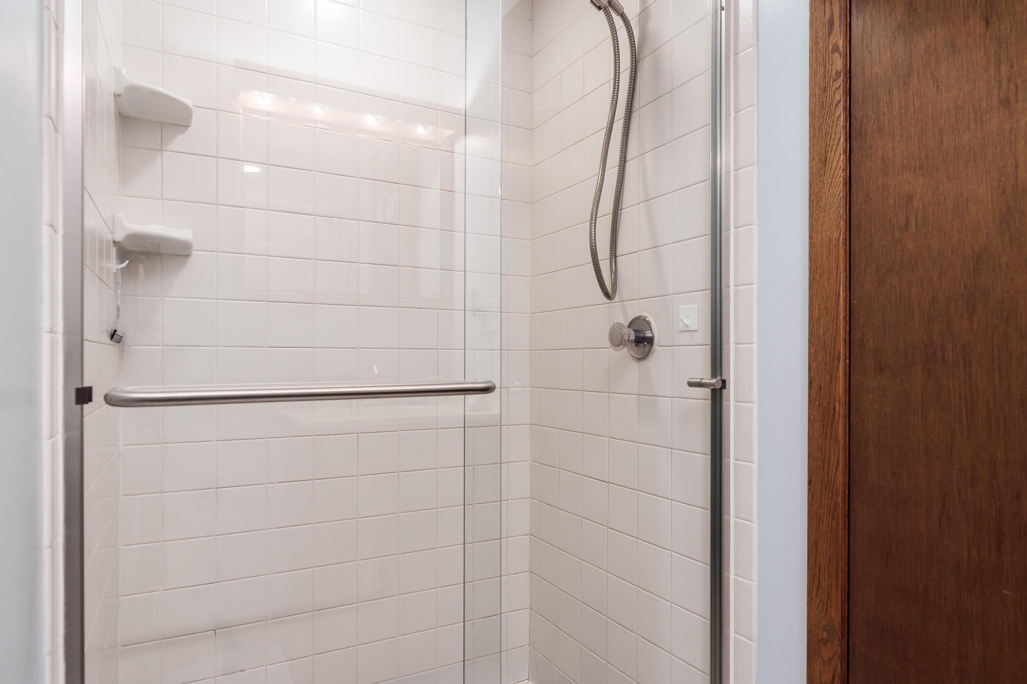 Rockford, Illinois 61114, United States, 3 Bedrooms Bedrooms, ,2 BathroomsBathrooms,Residential,Pending,58899