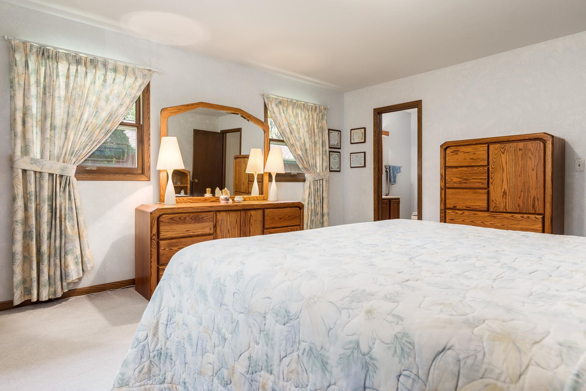 Rockford, Illinois 61114, United States, 3 Bedrooms Bedrooms, ,2 BathroomsBathrooms,Residential,Pending,58899