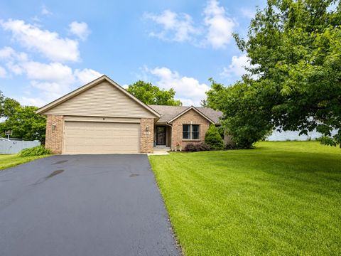 Homes For Sale - 614 Moth Street<br/> Winnebago County, PECATONICA, IL 61063