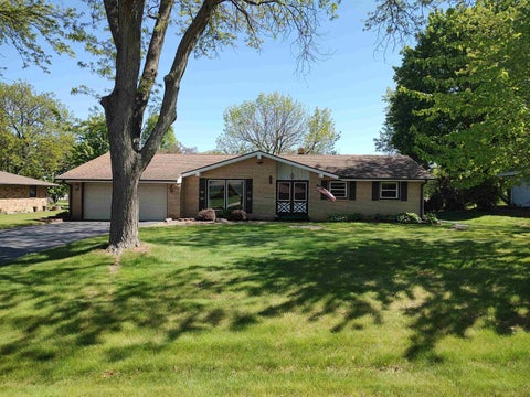 Homes For Sale - 8739 Belvoir Drive<br/> BELVIDERE, IL 61008