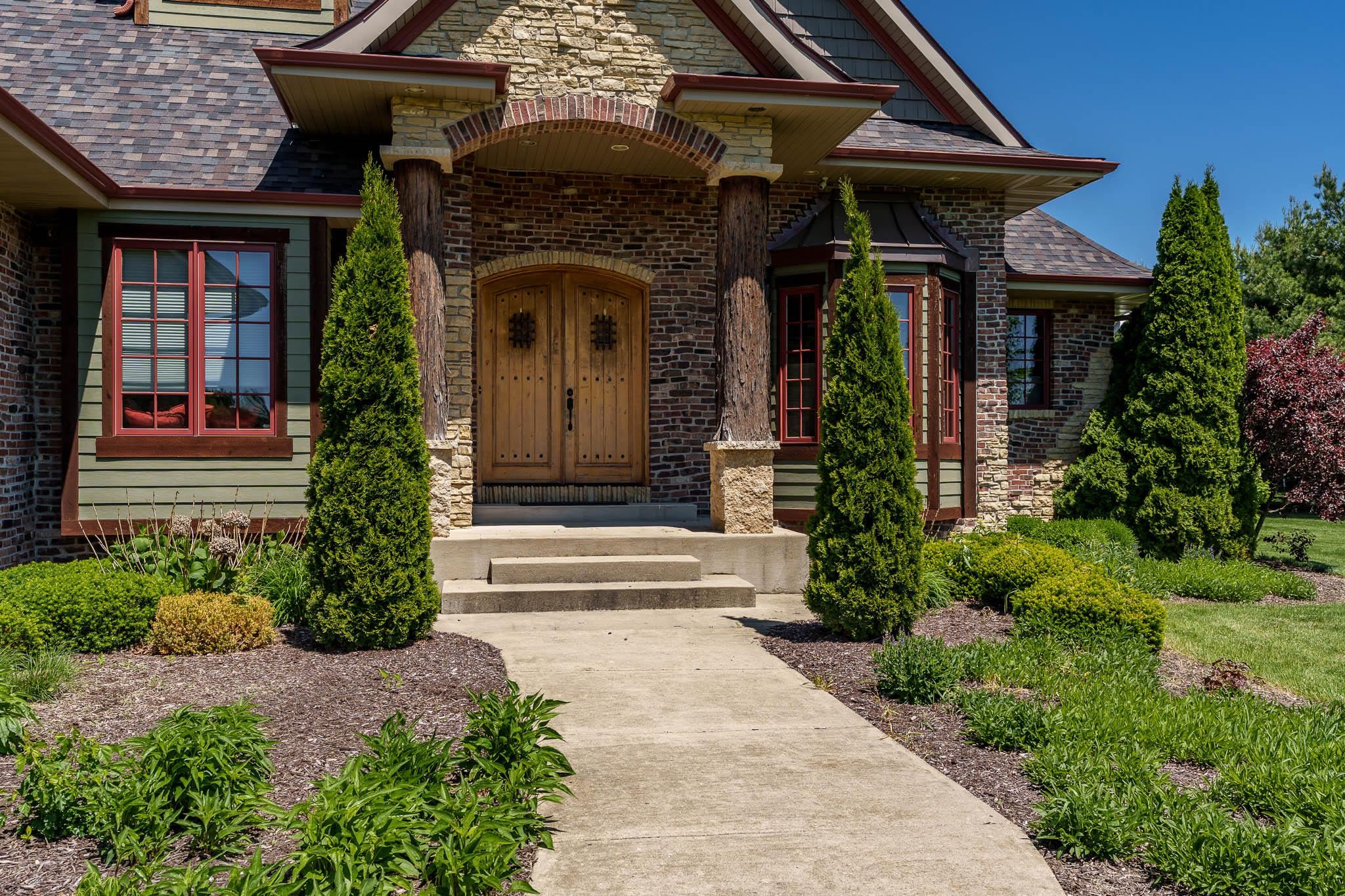 Rockford, Illinois 61102, United States, 4 Bedrooms Bedrooms, ,5 BathroomsBathrooms,Residential,Active,77147