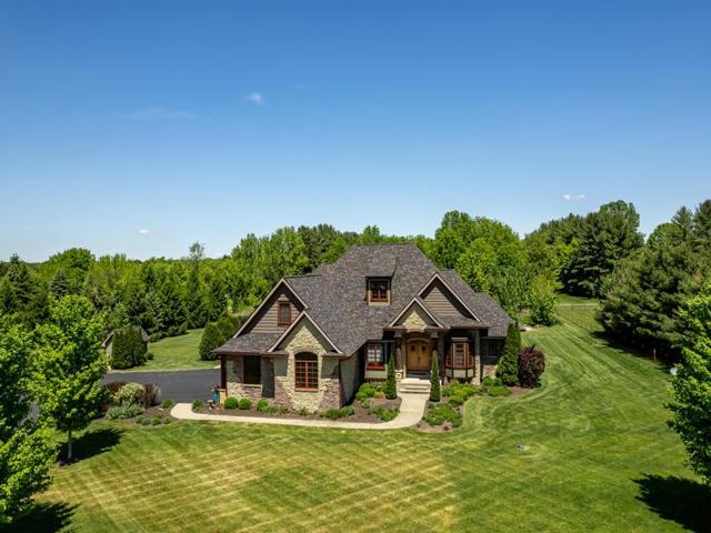 Rockford, Illinois 61102, United States, 4 Bedrooms Bedrooms, ,5 BathroomsBathrooms,Residential,Active,77147