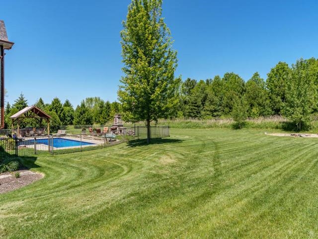 Rockford, Illinois 61102, United States, 4 Bedrooms Bedrooms, ,5 BathroomsBathrooms,Residential,Active,77147