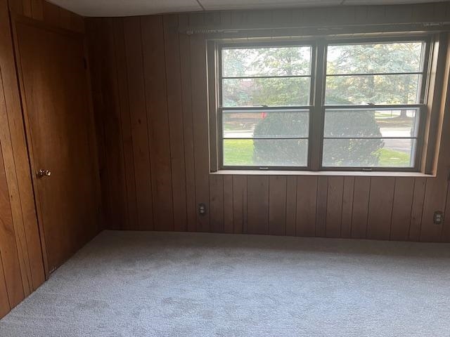 Rockford, Illinois 61109, United States, 6 Bedrooms Bedrooms, ,2 BathroomsBathrooms,Residential,Pending,41768