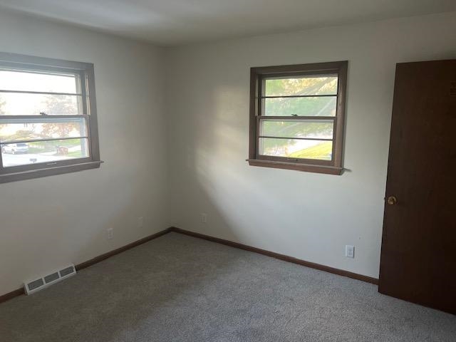 Rockford, Illinois 61109, United States, 6 Bedrooms Bedrooms, ,2 BathroomsBathrooms,Residential,Pending,41768