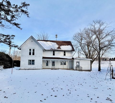 Homes For Sale - 9729 Beaver Valley Road<br/> Boone County, BELVIDERE, IL 61008