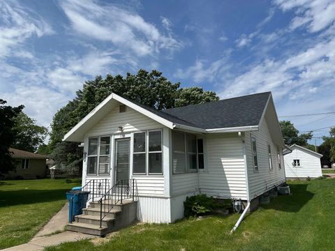 Homes For Sale - 330 California Avenue<br/> Carroll County, SAVANNA, IL 61074