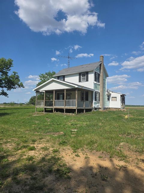 Homes For Sale - 903 Sterling Road<br/> Lee County, DIXON, IL 61021