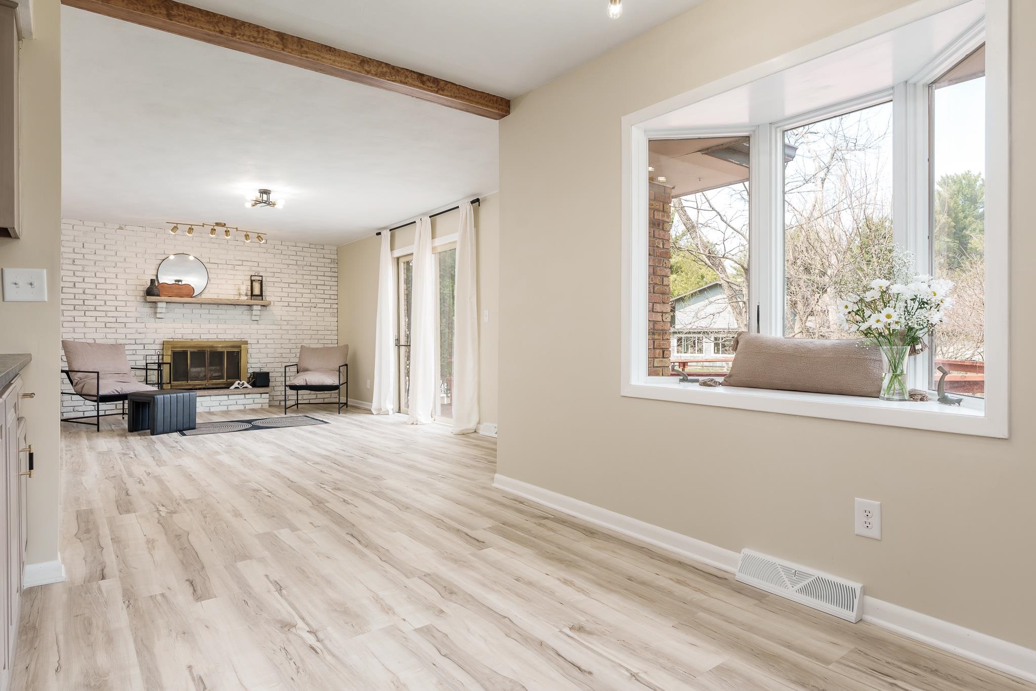 Rockford, Illinois 61114, United States, 3 Bedrooms Bedrooms, ,2 BathroomsBathrooms,Residential,Active,107587