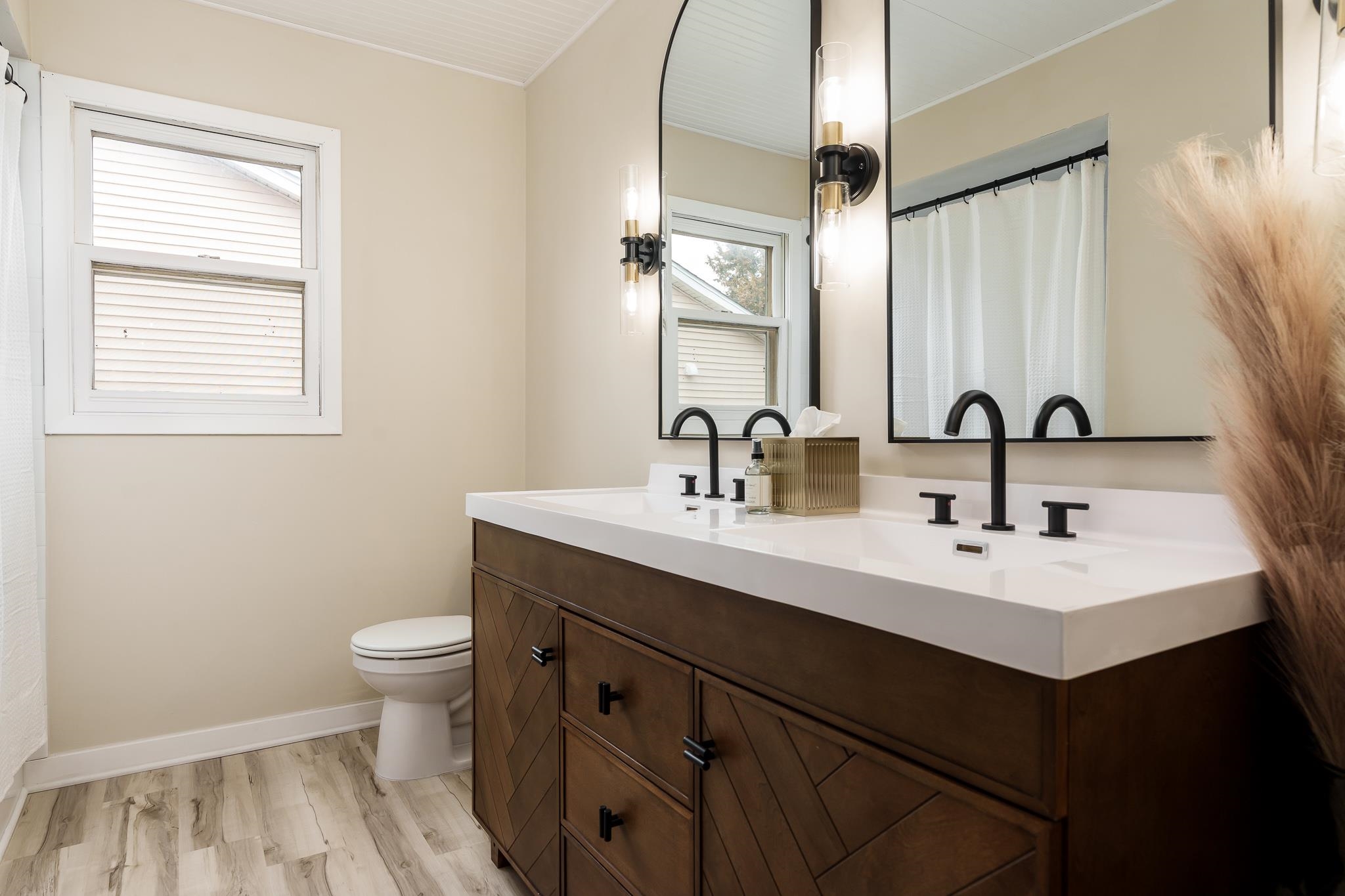 Rockford, Illinois 61114, United States, 3 Bedrooms Bedrooms, ,2 BathroomsBathrooms,Residential,Active,107587