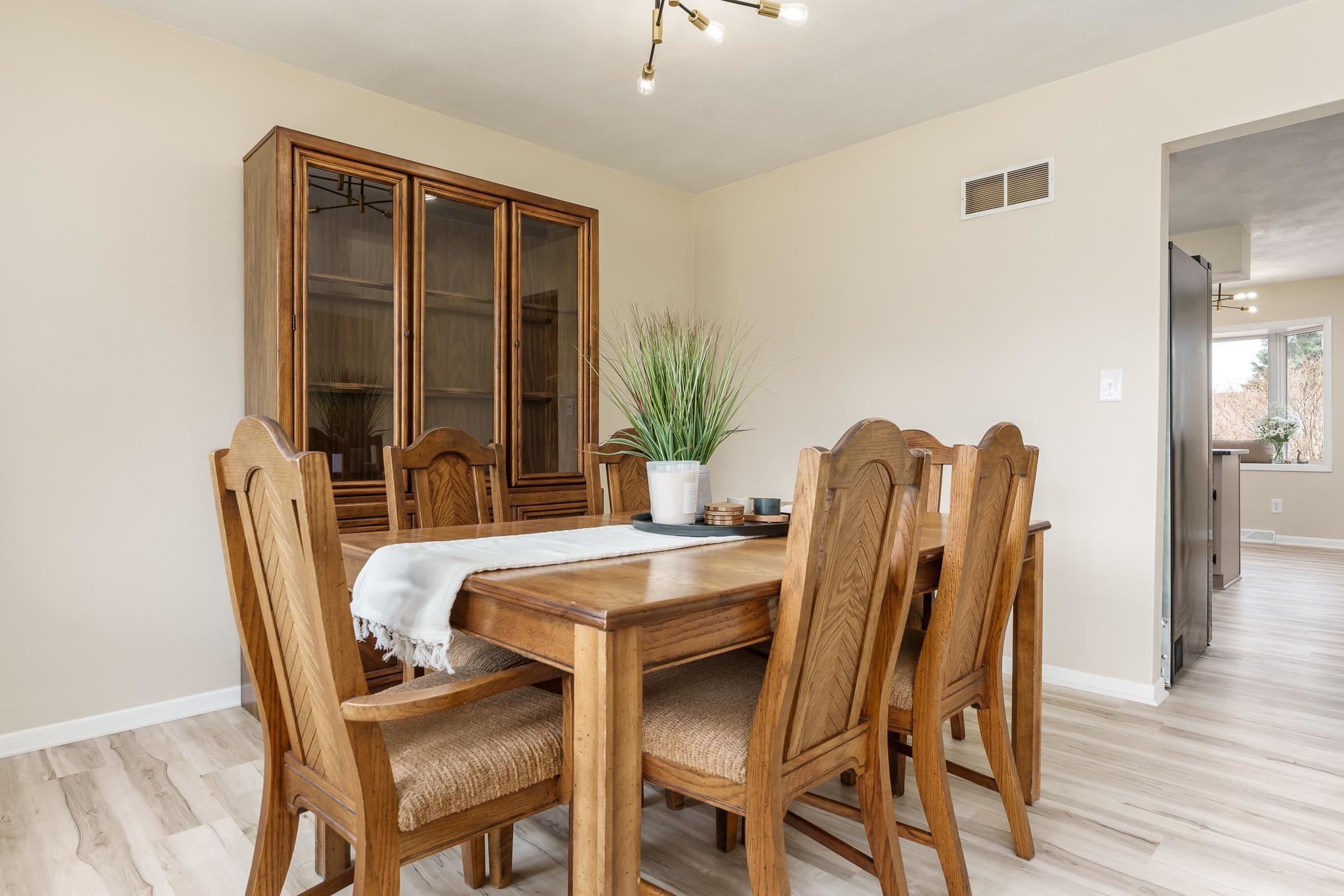 Rockford, Illinois 61114, United States, 3 Bedrooms Bedrooms, ,2 BathroomsBathrooms,Residential,Active,107587