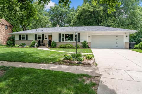 Homes For Sale - 2430 Evanston Drive<br/> ROCKFORD, IL 61108