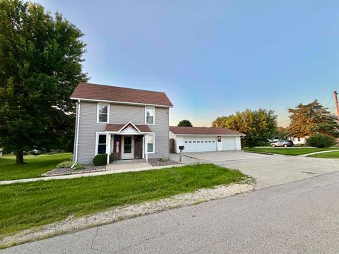 Homes For Sale - 208 E Broad Street<br/> Carroll County, MOUNT CARROLL, IL 61053