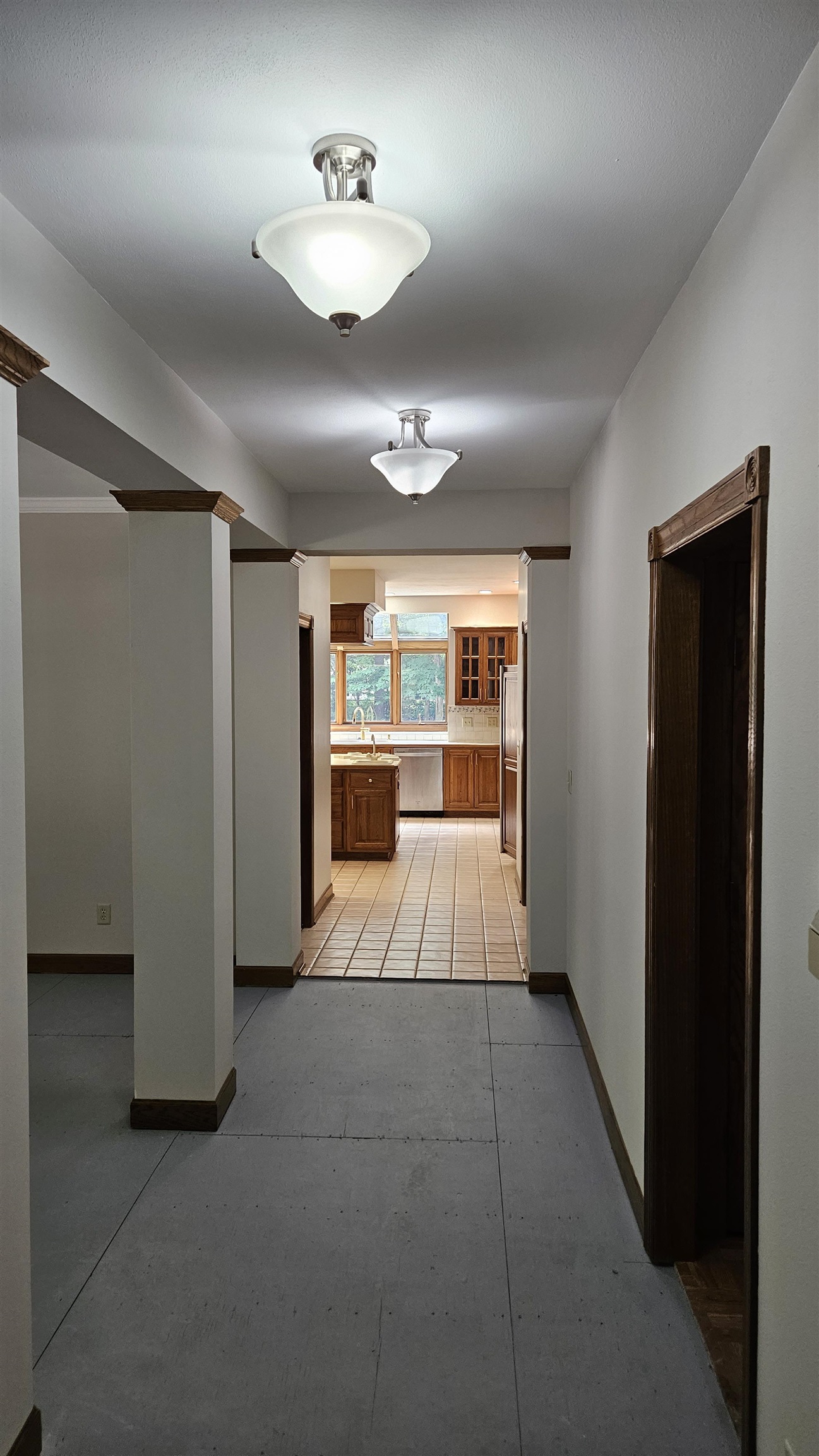 Rockford, Illinois 61107, United States, 5 Bedrooms Bedrooms, ,4 BathroomsBathrooms,Residential,Active,234926