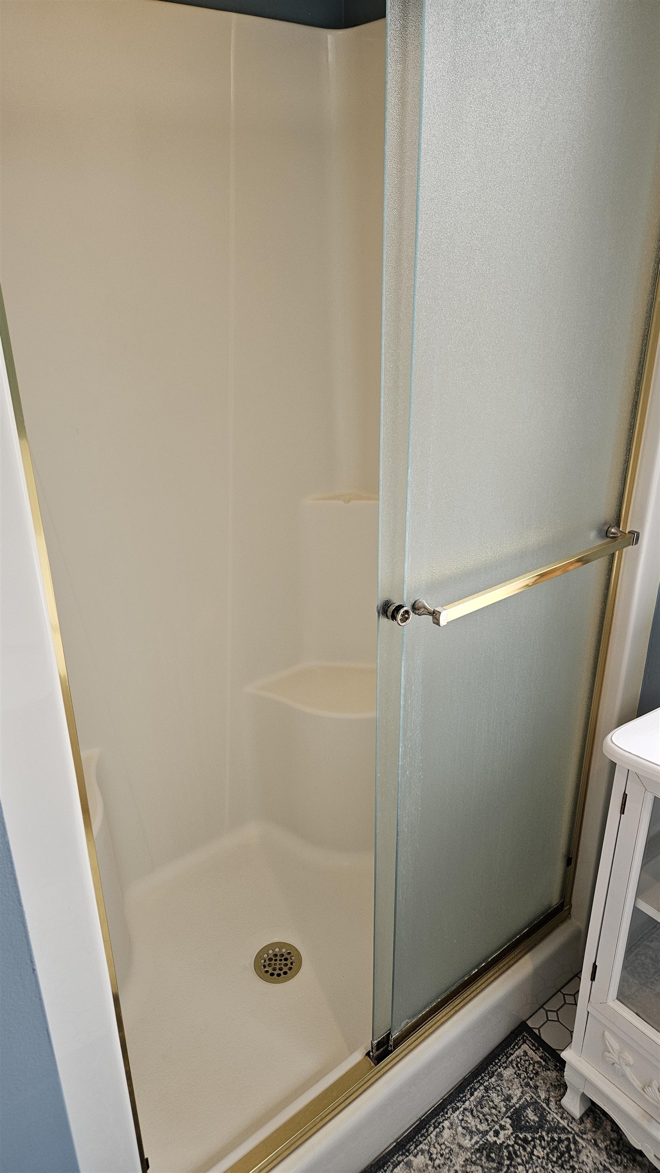 Rockford, Illinois 61114, United States, 4 Bedrooms Bedrooms, ,3 BathroomsBathrooms,Residential,Pending,103786