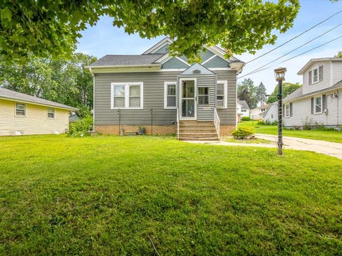 Homes For Sale - 1247 W Logan Street<br/> Stephenson County, FREEPORT, IL 61032