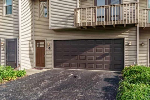 Homes For Rent - 663 Amphitheater #4 Drive<br/> ROCKFORD, IL 61107