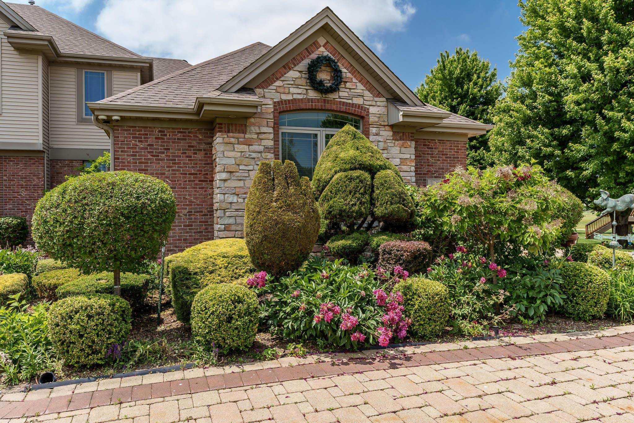 Poplar Grove, Illinois 61065, United States, 4 Bedrooms Bedrooms, ,5 BathroomsBathrooms,Residential,Active,185700