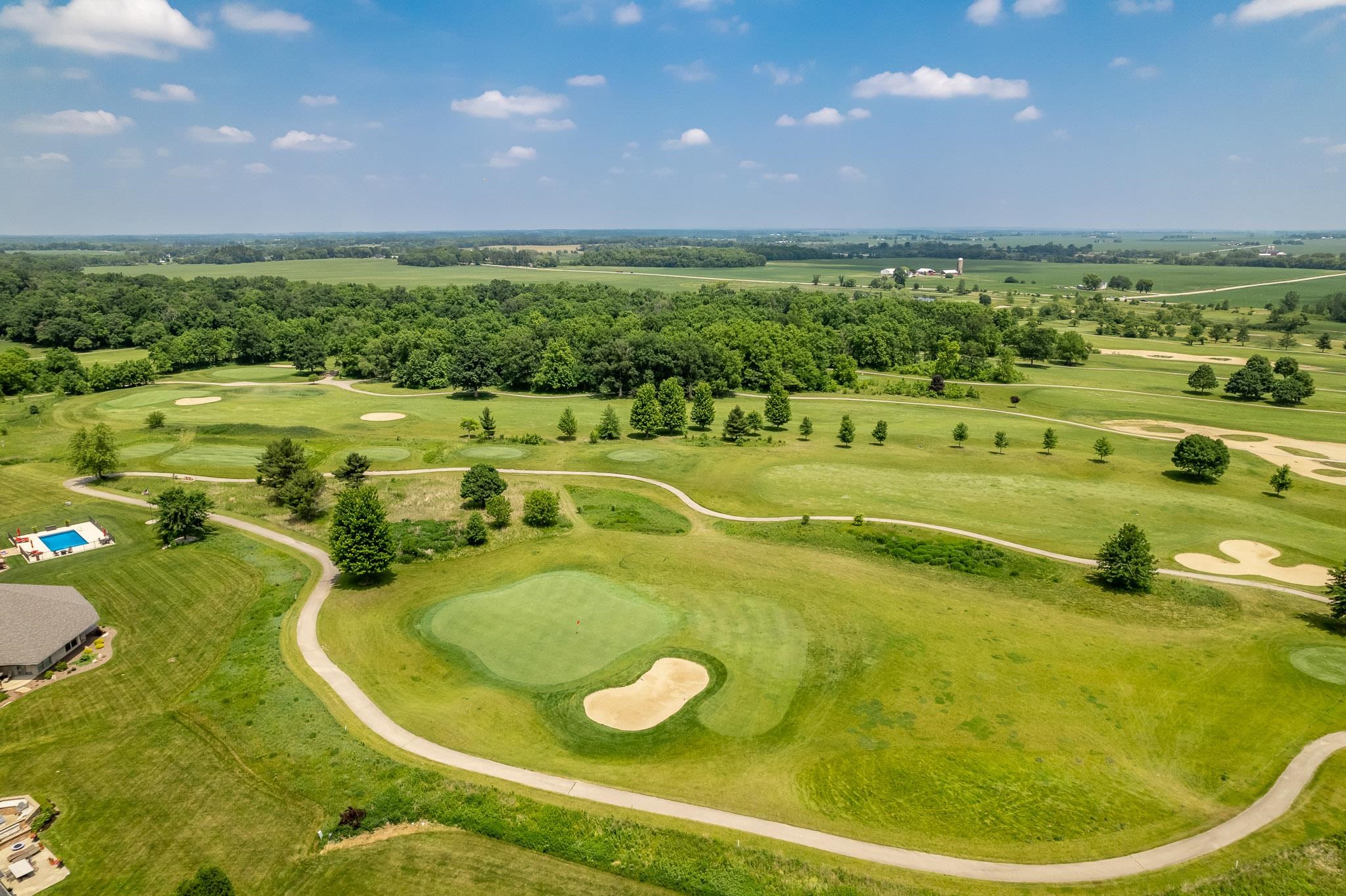 Poplar Grove, Illinois 61065, United States, 4 Bedrooms Bedrooms, ,5 BathroomsBathrooms,Residential,Active,185700
