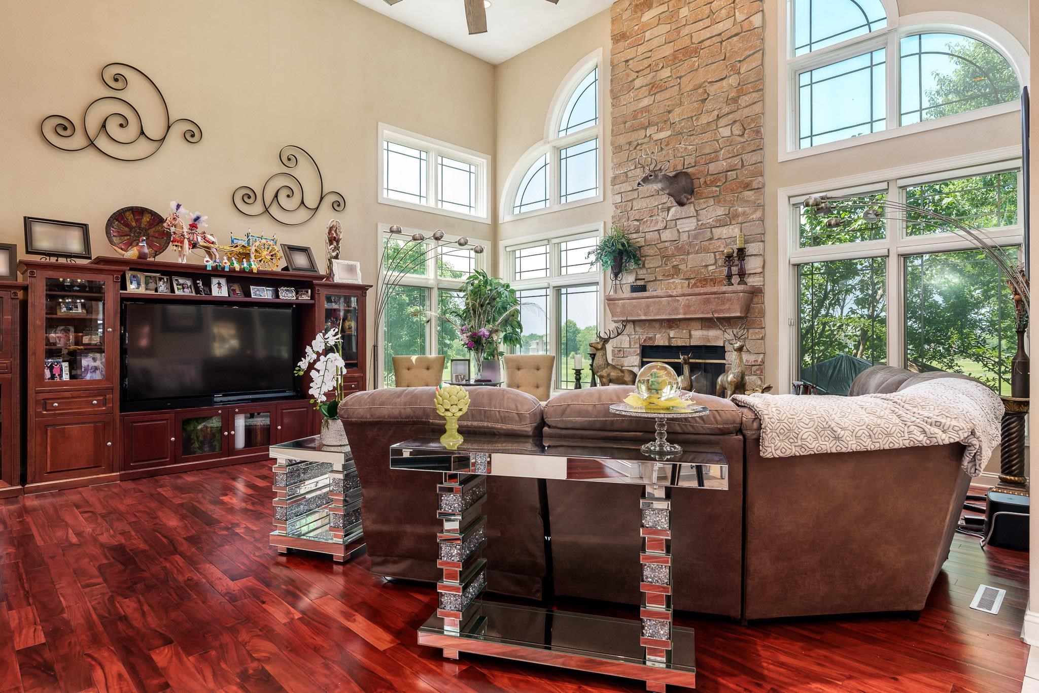 Poplar Grove, Illinois 61065, United States, 4 Bedrooms Bedrooms, ,5 BathroomsBathrooms,Residential,Active,185700